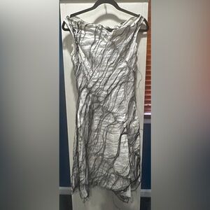 Anett Röstel White and Black Artistic Couture Cocktail Dress